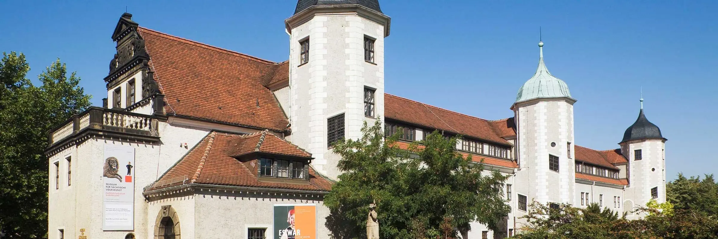 Gebäude des Museum für Sächsische Volkskunst von außen